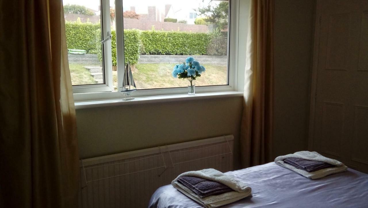 Lavender House Hotell Bridgend  Exteriör bild