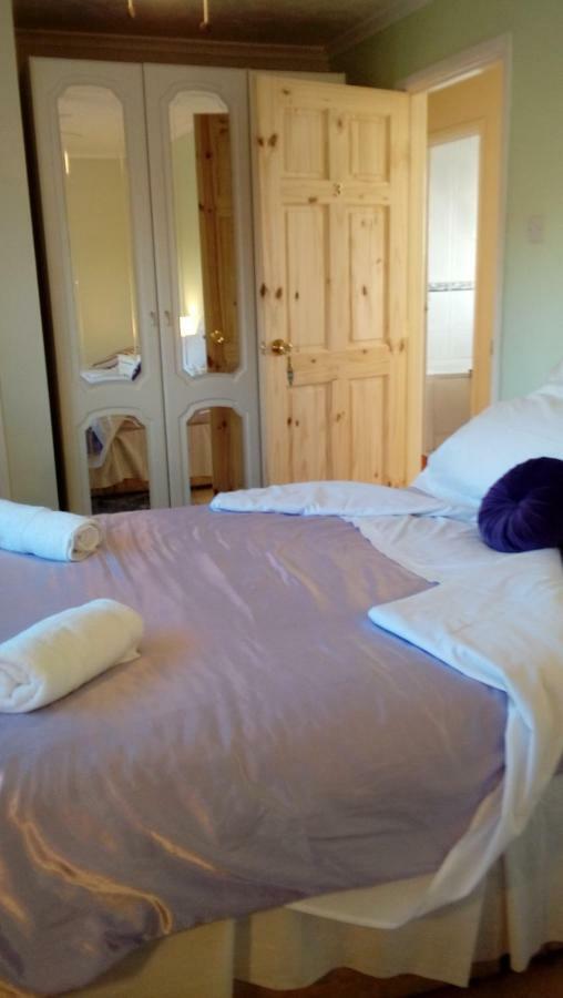 Lavender House Hotell Bridgend  Exteriör bild